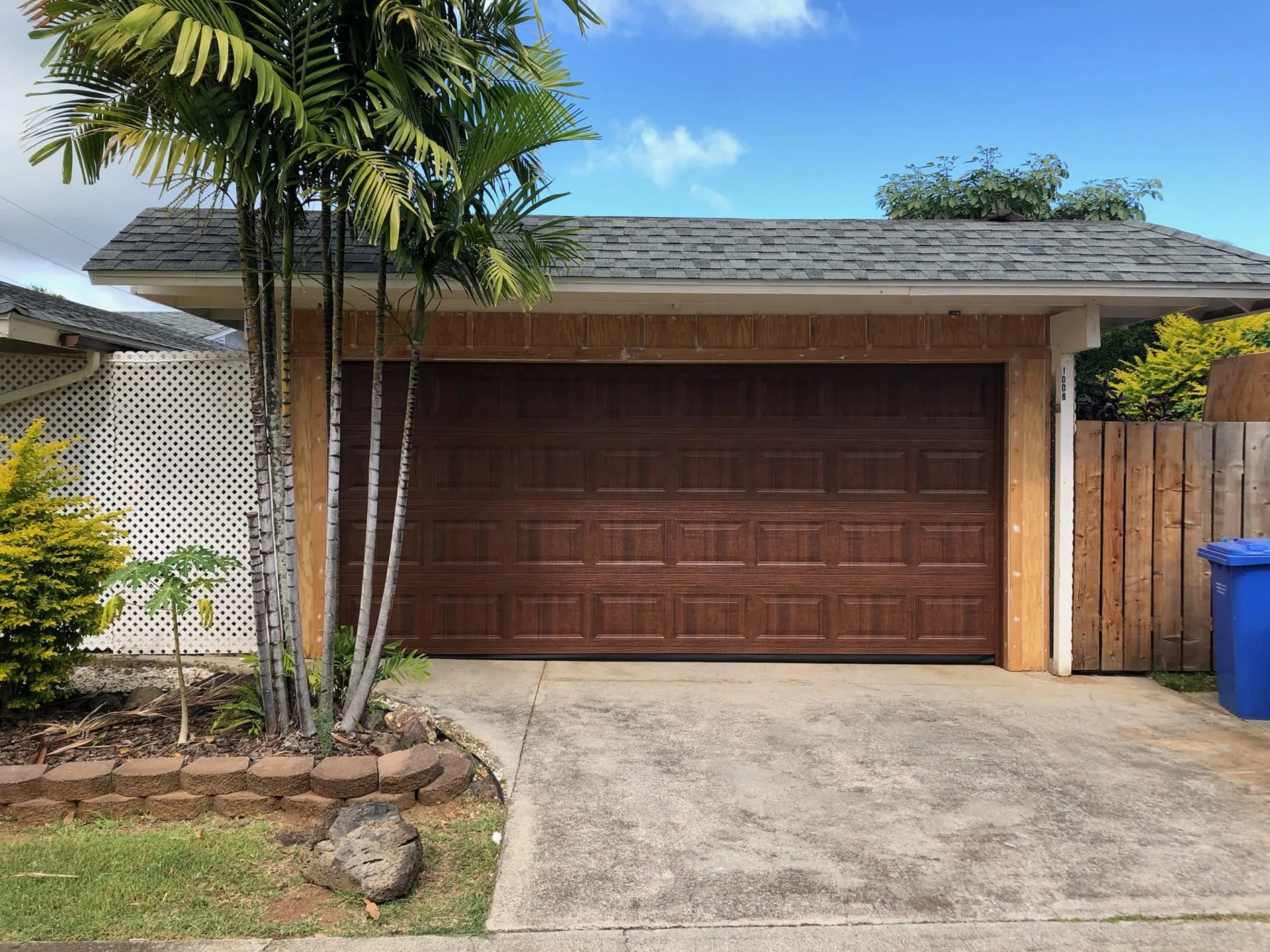 Carport Enclosure – Woodgrain Color Short Panel