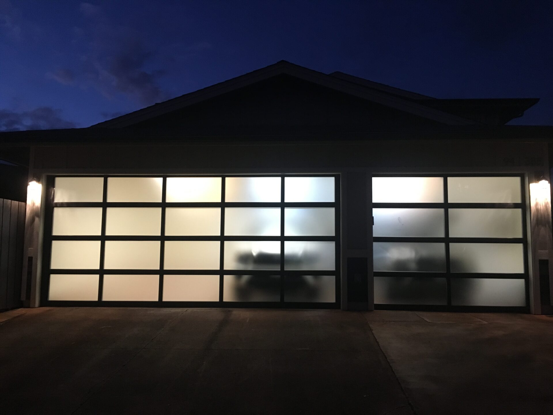 Contemporary Vista Collection – Dark Bronze Anodized with Frosted Satin Glass